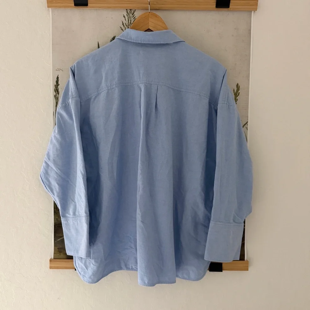 Light Blue Button-Up Shirt - Picture 5 of 6